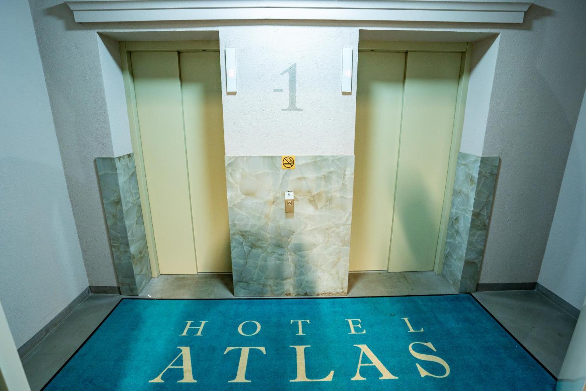 Atlas Hotel تيميشورا المظهر الخارجي الصورة