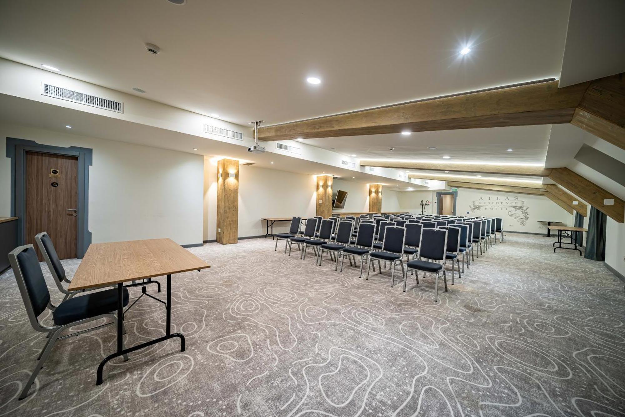 Atlas Hotel تيميشورا المظهر الخارجي الصورة