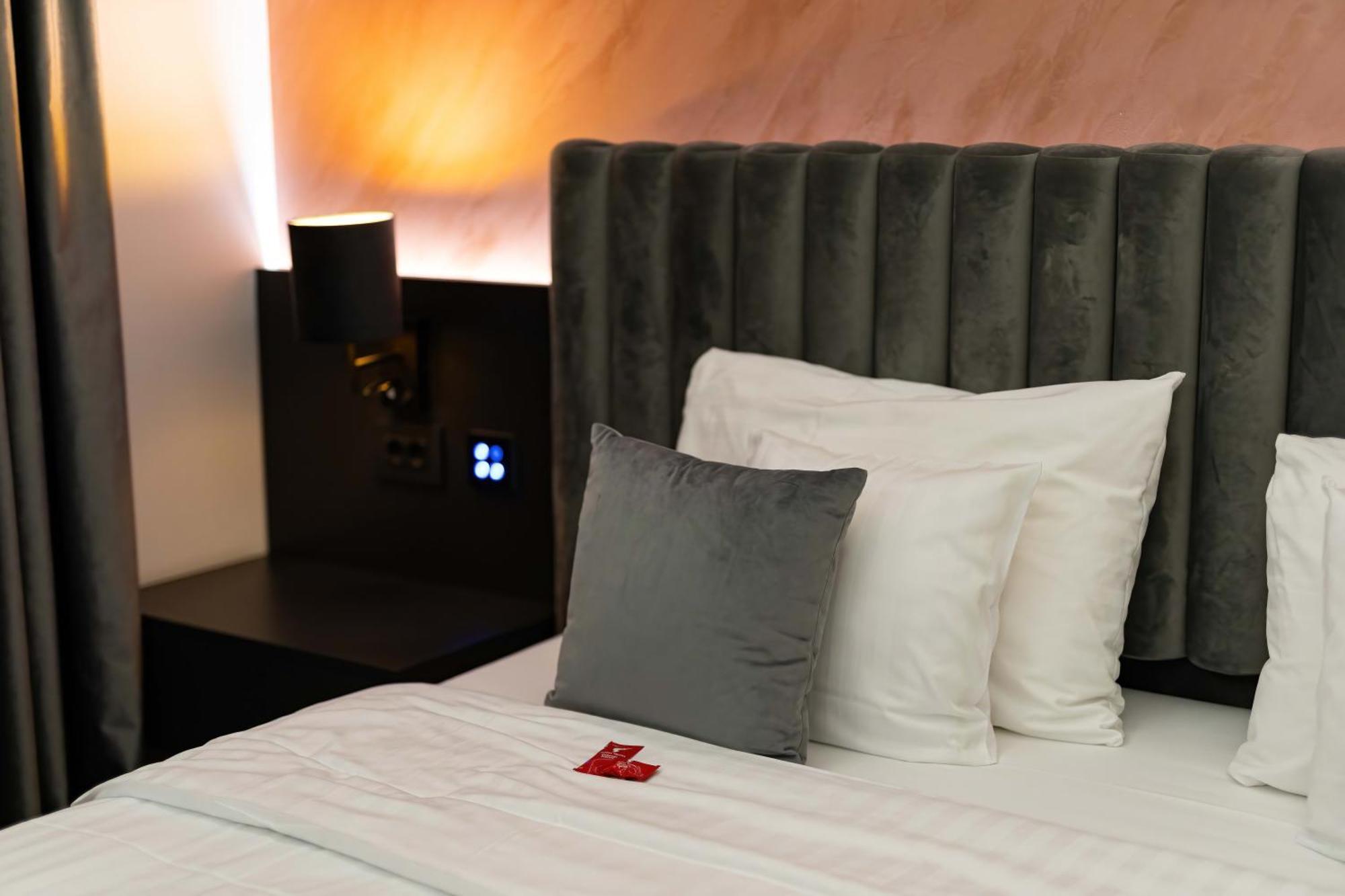 Atlas Hotel تيميشورا المظهر الخارجي الصورة